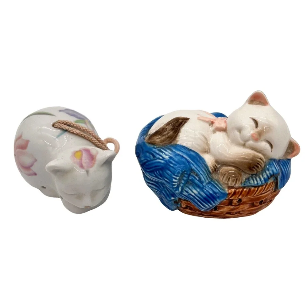 VTG 80s Avon Potpourri Holders Room Deodorizers Pair Kittens Porcelain Japan